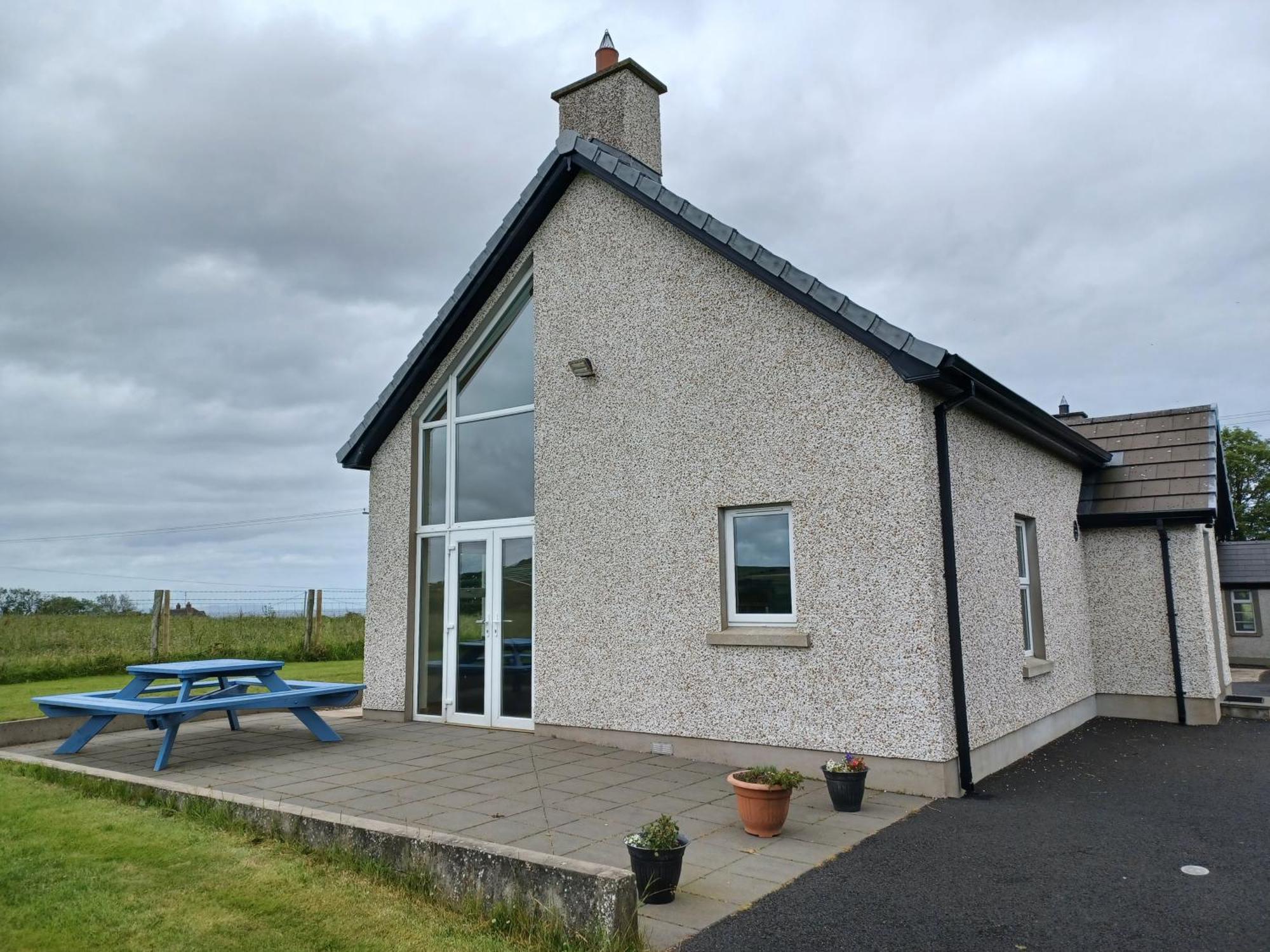The Chalet At Corvally Portrush Extérieur photo